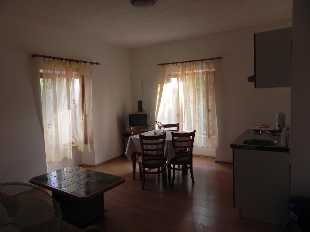 Apartments Riva Pag Town Dış mekan fotoğraf