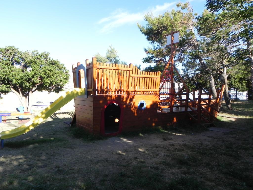 Apartments Riva Pag Town Dış mekan fotoğraf